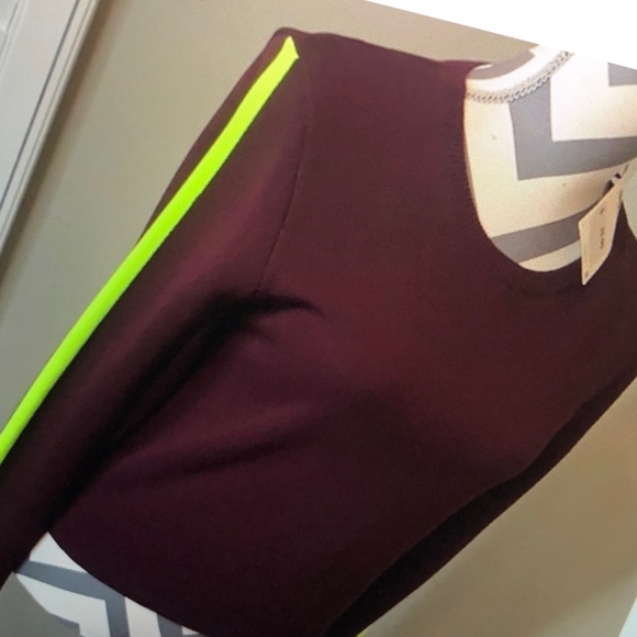 ZARA BURGUNDY AND LIME TOP - Picture 4 of 4